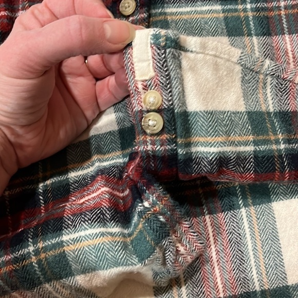 Ahh-Mazingly Soft AEO Flannel Classic (Slim) Fit - Picture 10 of 11